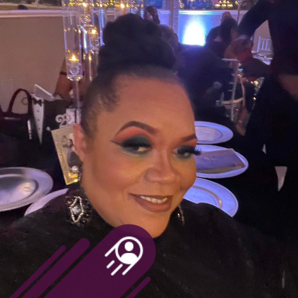 Meet your Posher, Angela